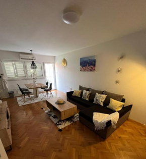 Beautiful silet and chill apartment on the coast